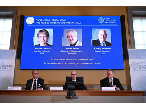 Nobelio chemijos premija atiteko 3 mokslininkams už „bioortogonalinės chemijos vystymą“ 