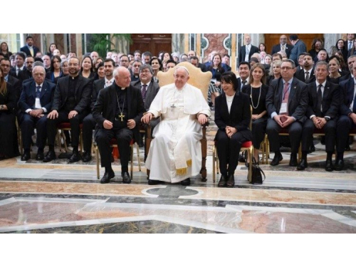 Popiežius naujame dokumente apie gamtos saugojimą ragins garbinti Dievą